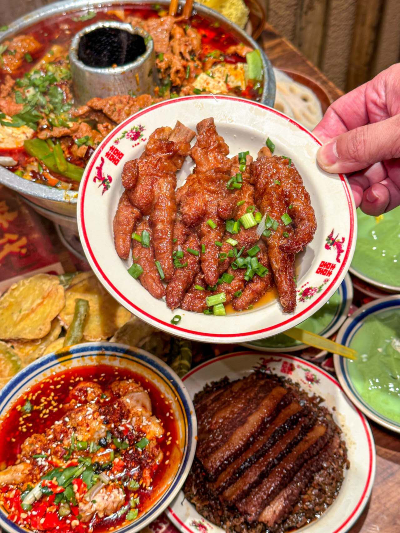 苍蝇馆子里的成都哲学